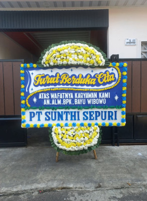 Papan Bunga Duka di Pilangrejo